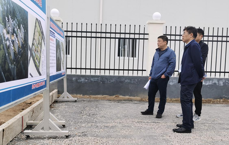 开云线上平台（集团）官方网站
负责人汪洋到侯寨新镇区安置区调研项目建设工作
