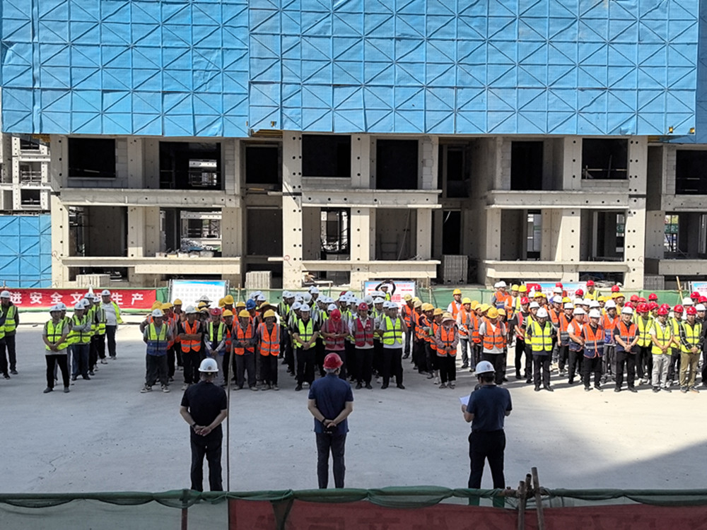 开云线上平台（集团）官方网站
深入开展“安全宣传咨询日”活动